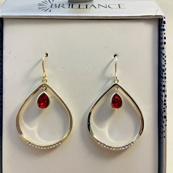 #4519 Brillance Silver color with Swarovski red crystal 1 1/2 IN drop earings NI - Picture 3 of 6